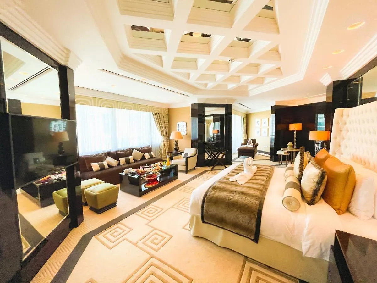 Hotel Moevenpick Grand Al Bustan Dubaj 5*,