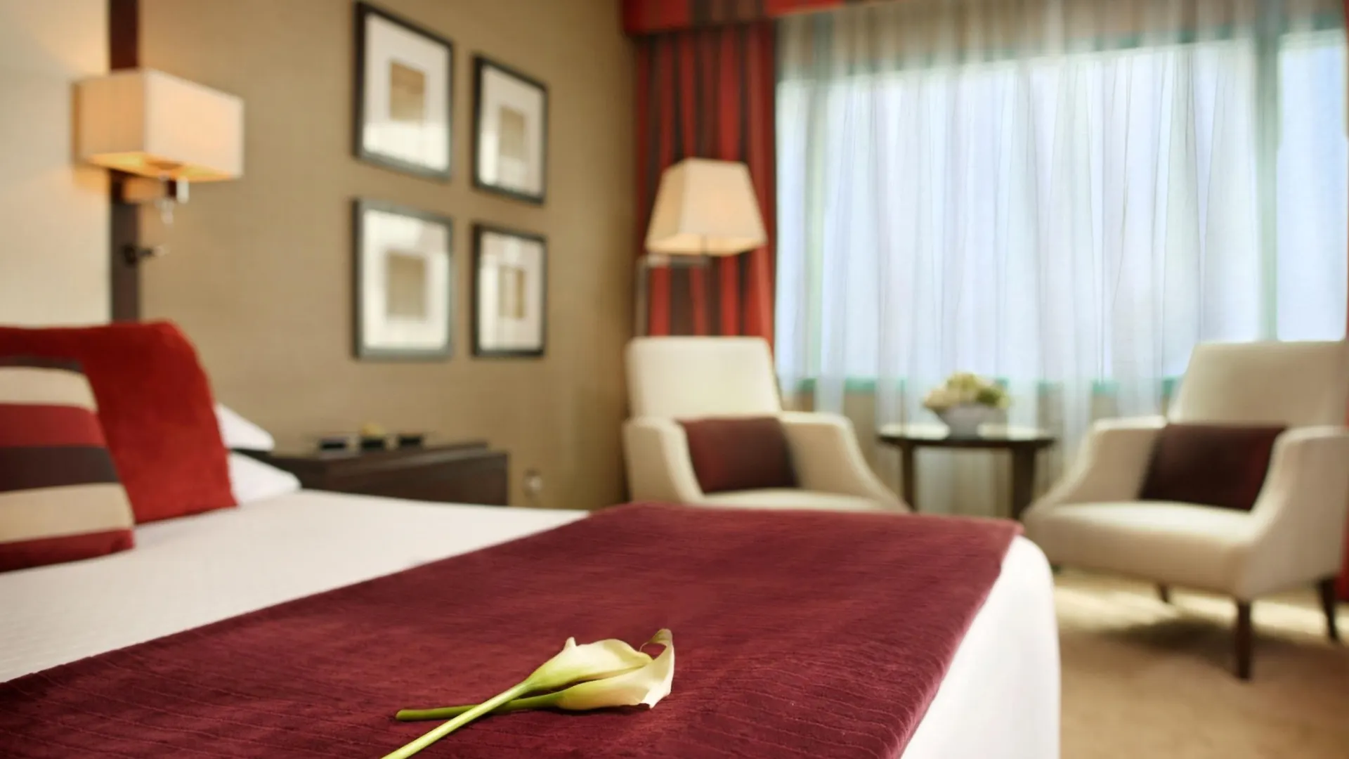 Hotel Moevenpick Grand Al Bustan Dubaj