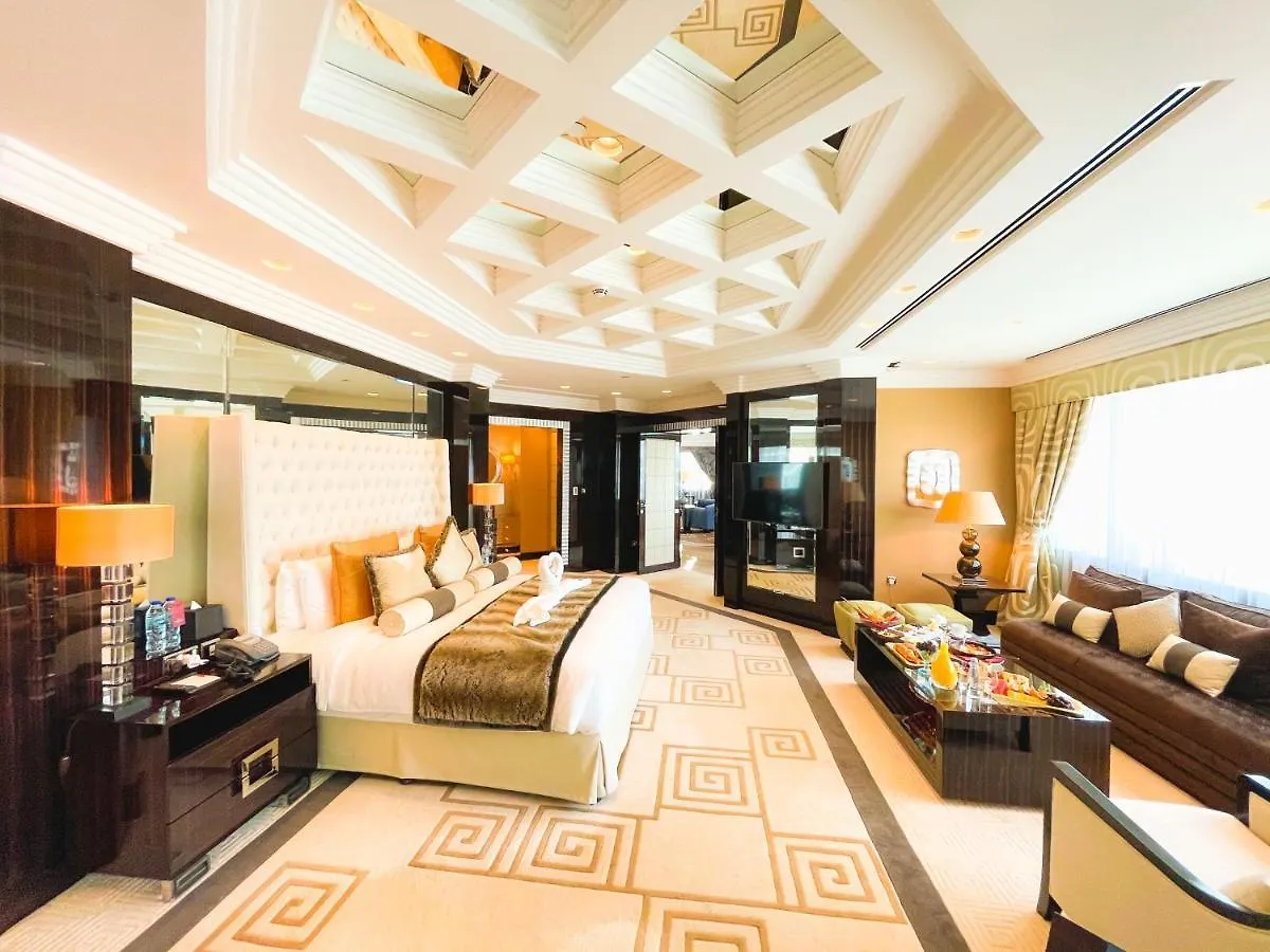 Hotel Moevenpick Grand Al Bustan à Dubaï