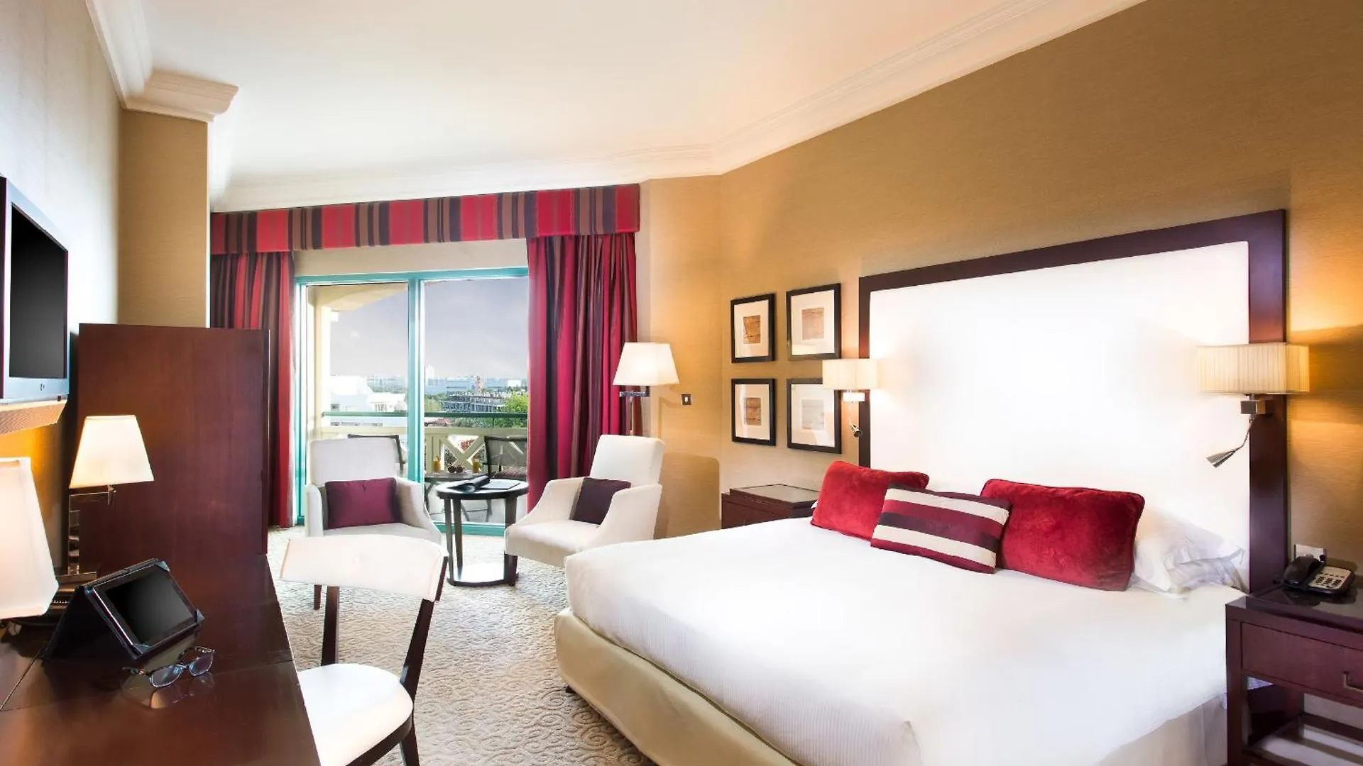Hotel Moevenpick Grand Al Bustan à Dubaï 5*,  Émirats arabes unis