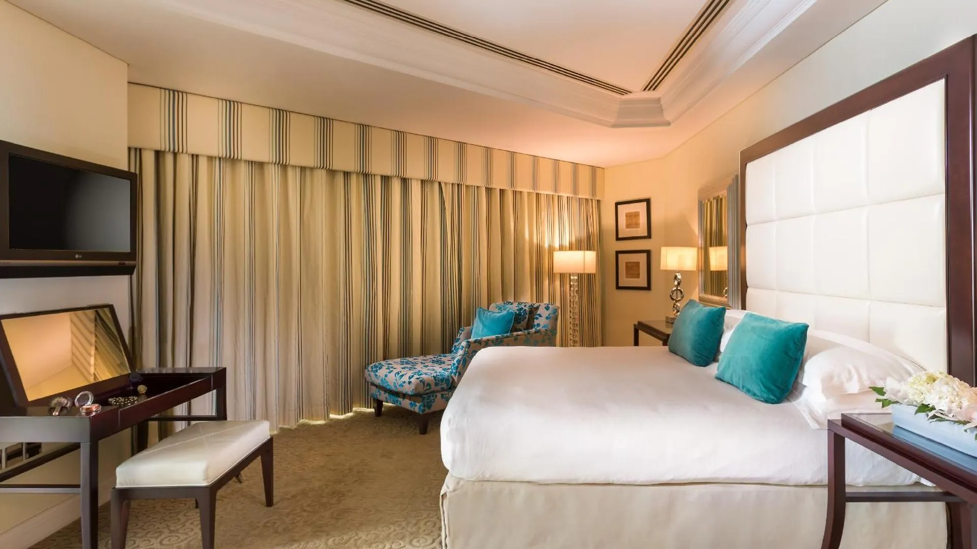 Hotel Moevenpick Grand Al Bustan à Dubaï 5*,  Émirats arabes unis