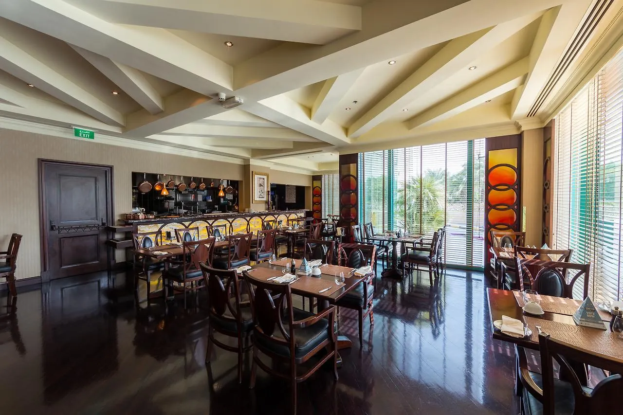 Hotel Moevenpick Grand Al Bustan à Dubaï